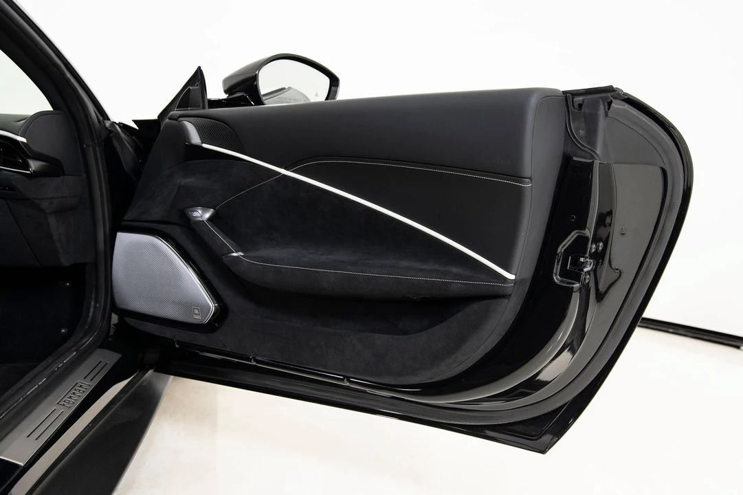 2022 Ferrari Roma - Image 24 of 31