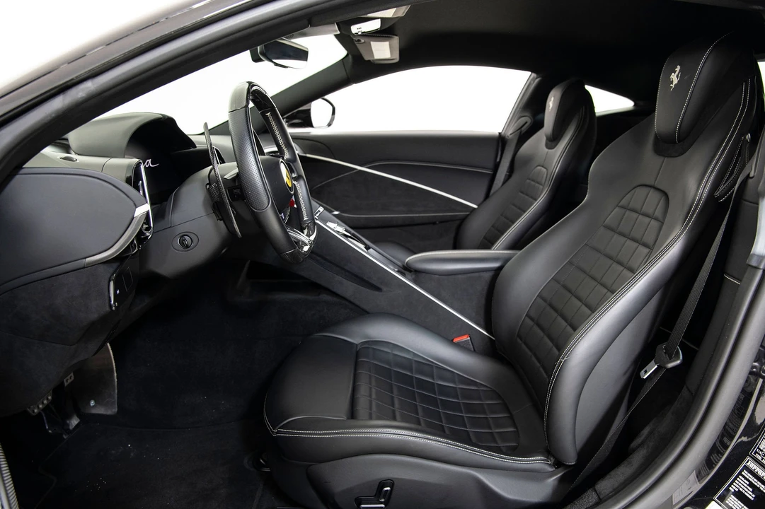 2022 Ferrari Roma - Image 5 of 31