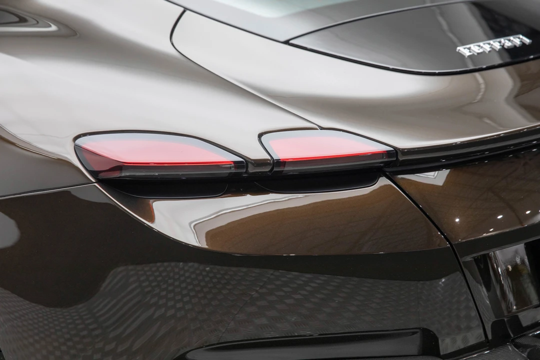 2022 Ferrari Roma - Image 19 of 31