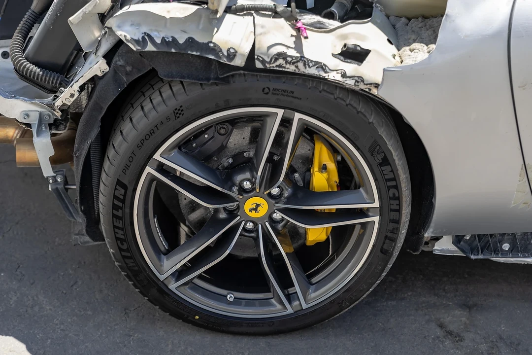 2022 Ferrari Roma - Image 18 of 21