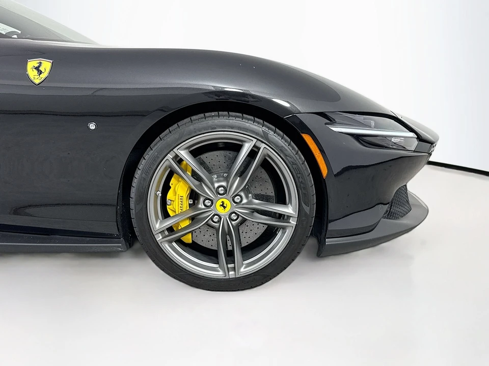 2022 Ferrari Roma - Image 28 of 29