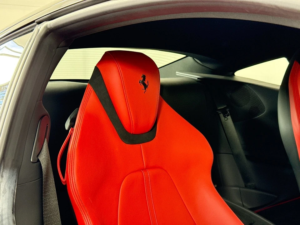 2022 Ferrari Roma - Image 25 of 29