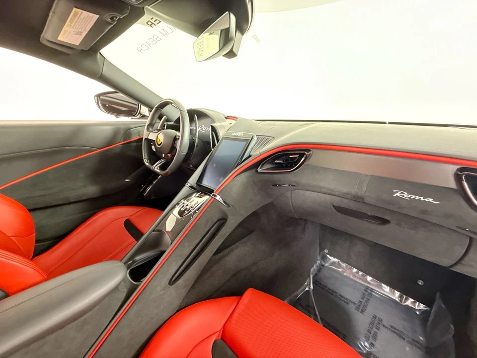 2022 Ferrari Roma - Image 26 of 29