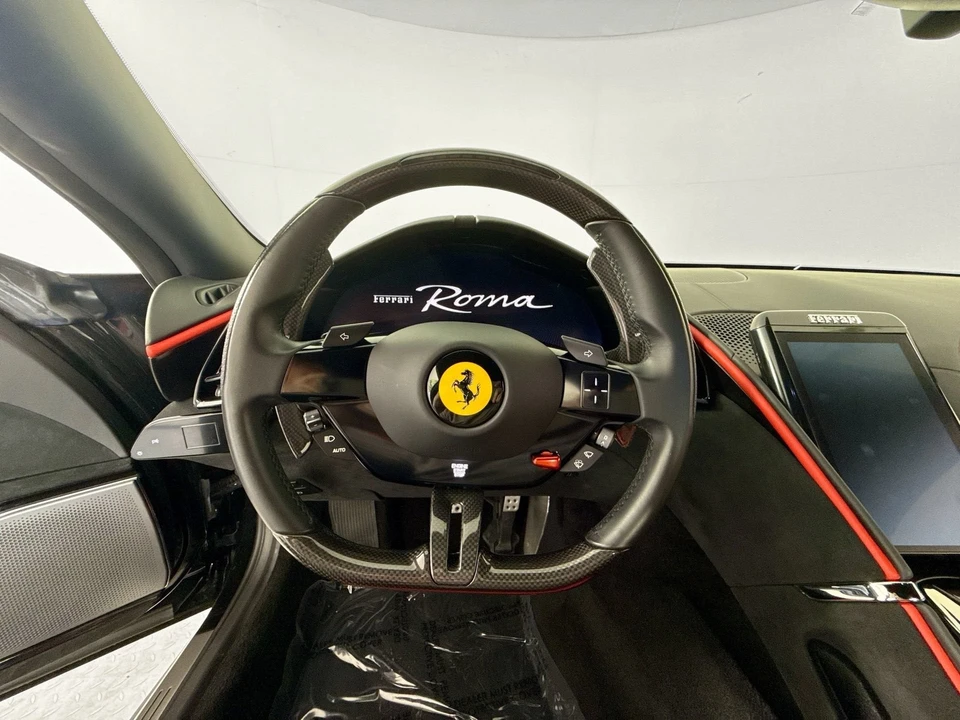 2022 Ferrari Roma - Image 10 of 29
