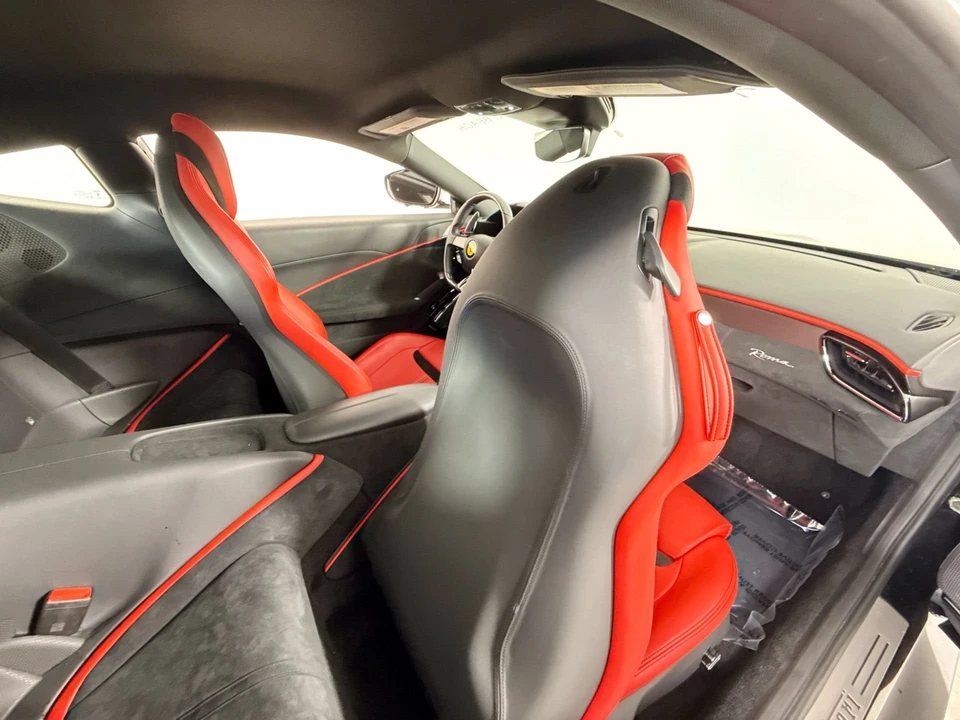 2022 Ferrari Roma - Image 24 of 29