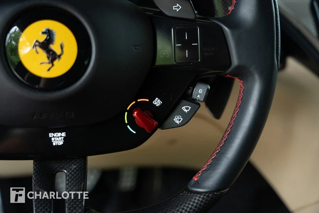 2022 Ferrari Roma - Image 27 of 31