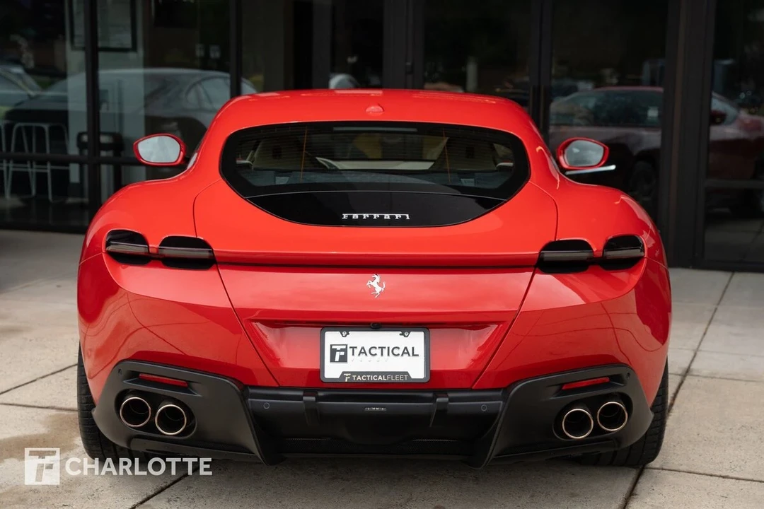 2022 Ferrari Roma - Image 16 of 31