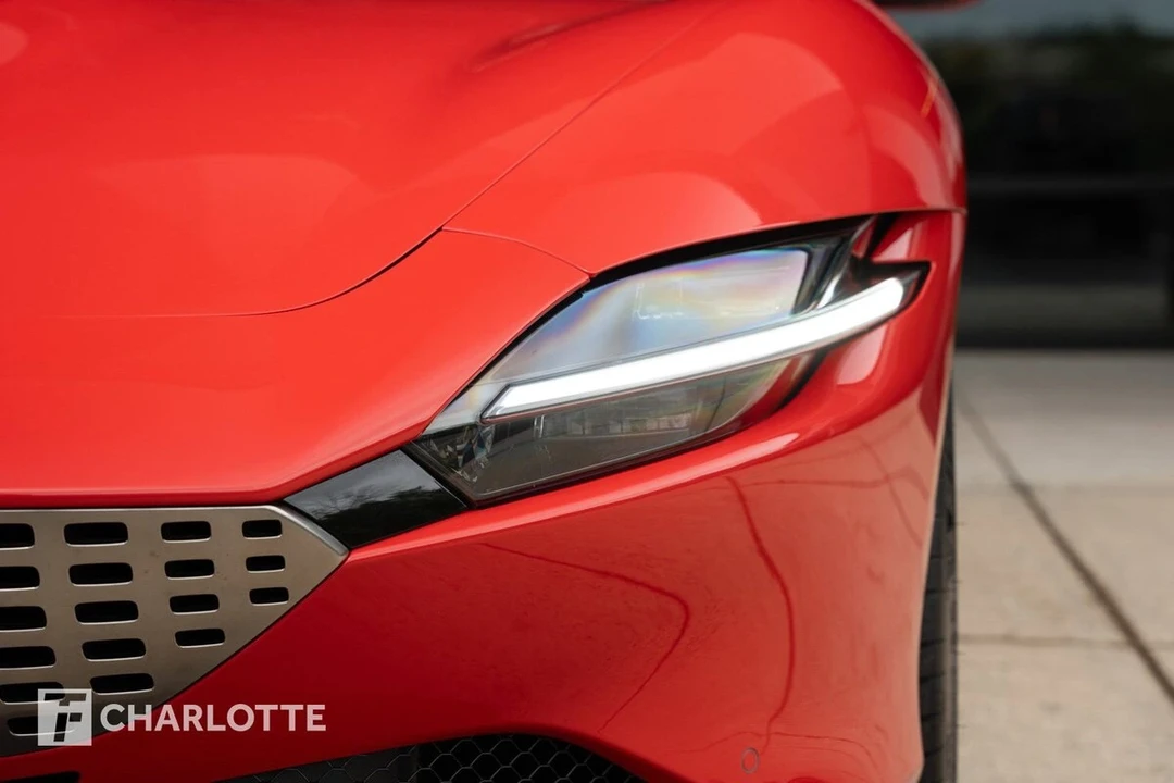 2022 Ferrari Roma - Image 7 of 31