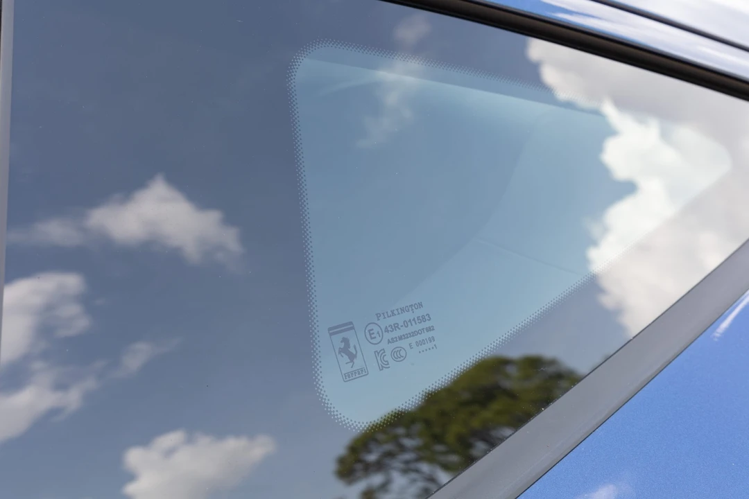 2022 Ferrari Roma - Image 22 of 31