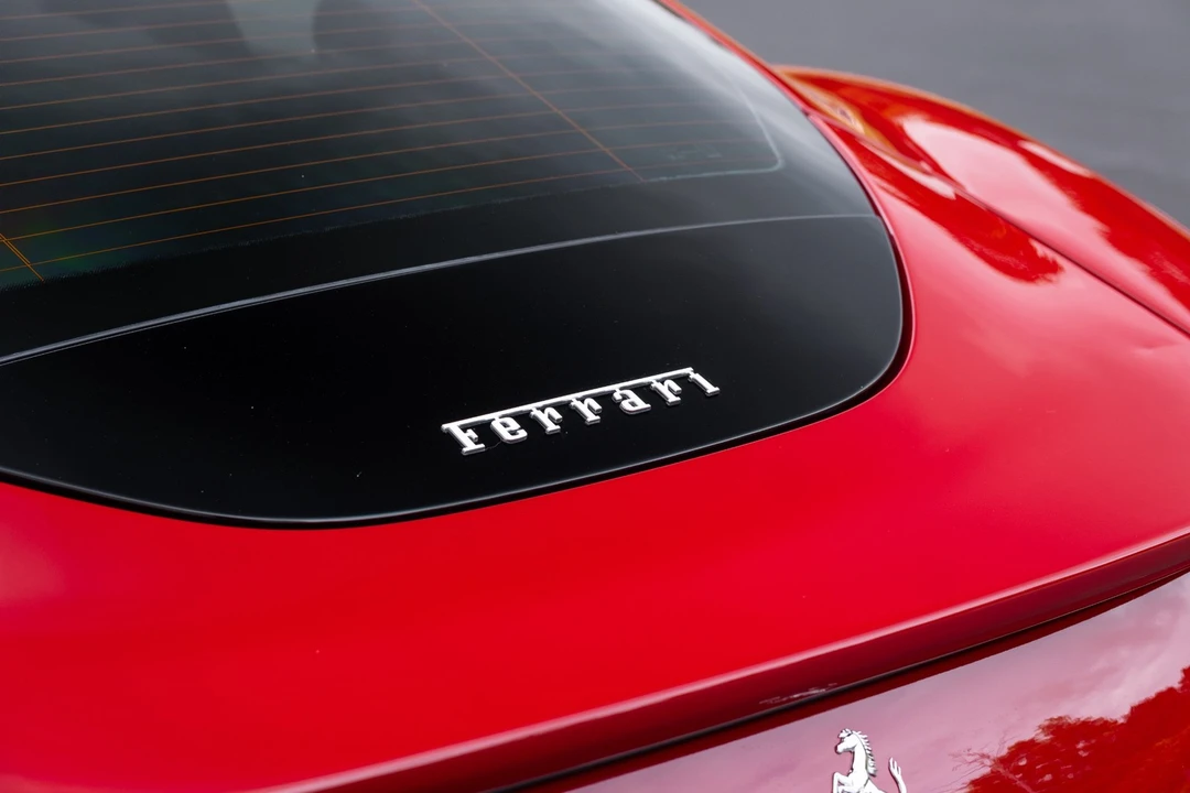 2022 Ferrari Roma - Image 24 of 31