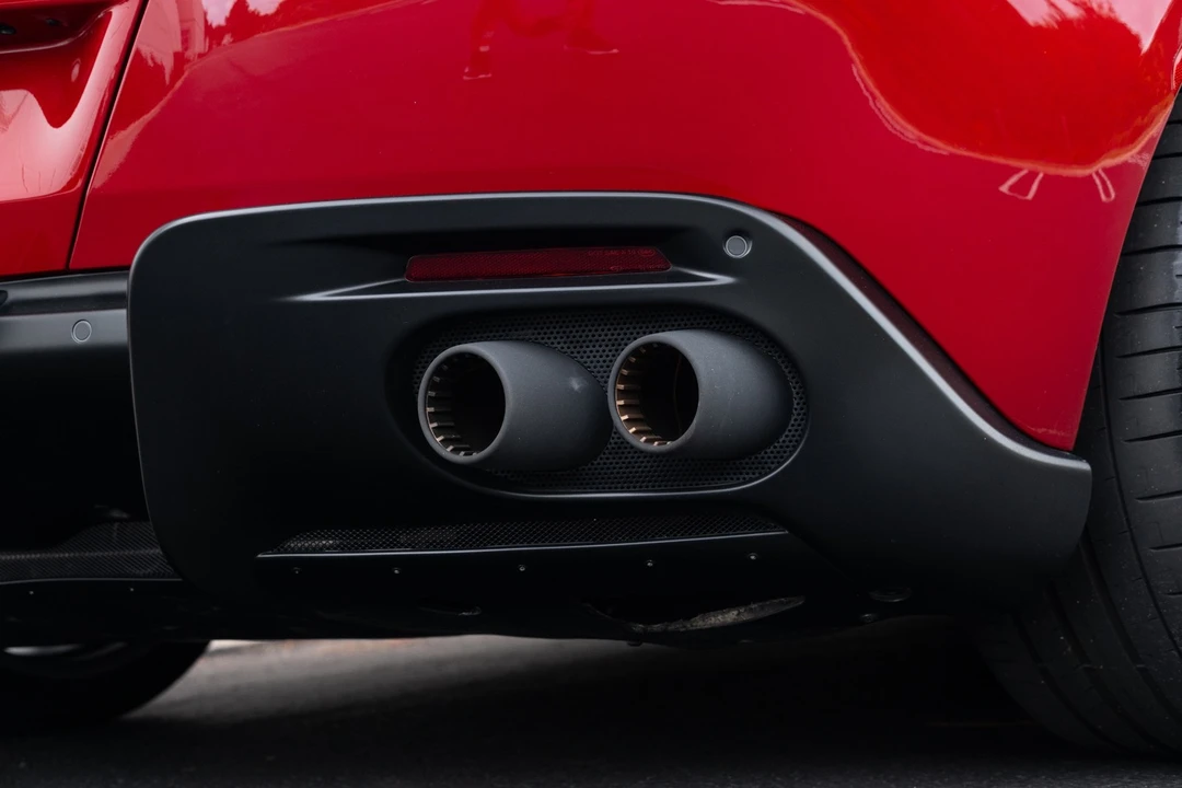 2022 Ferrari Roma - Image 21 of 31