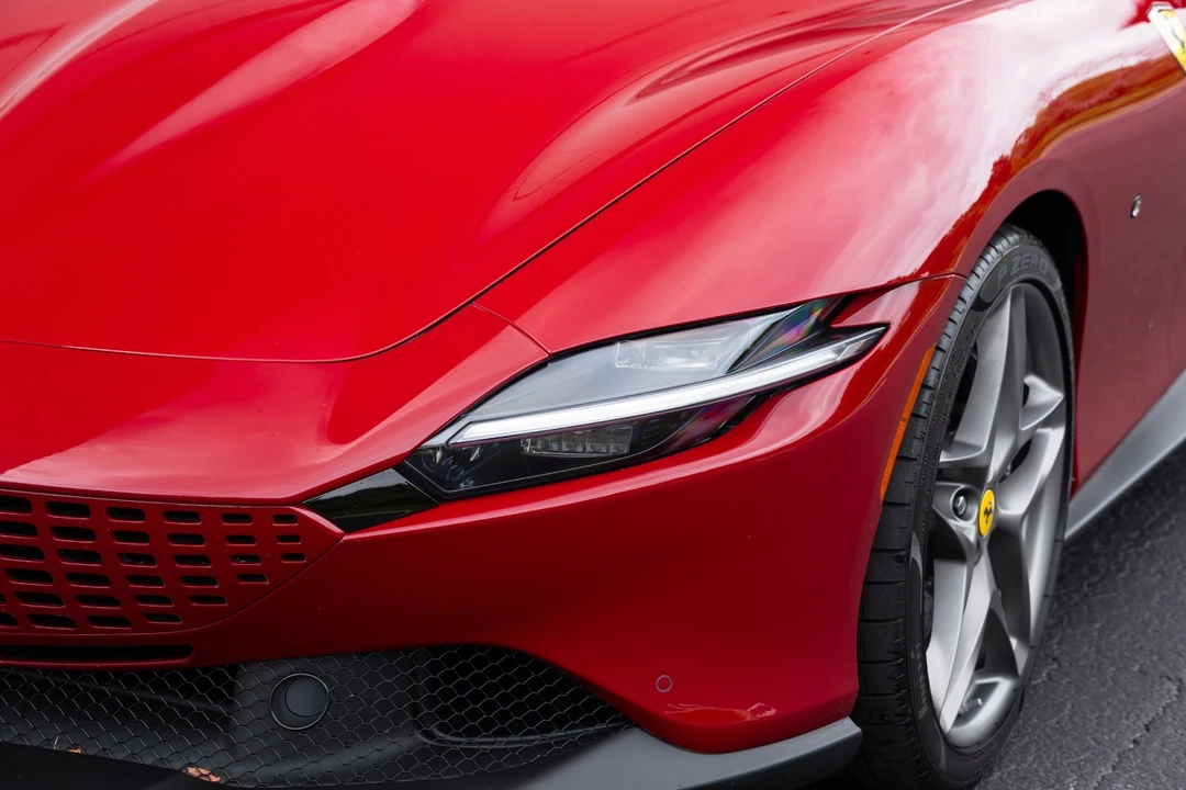 2022 Ferrari Roma - Image 27 of 31