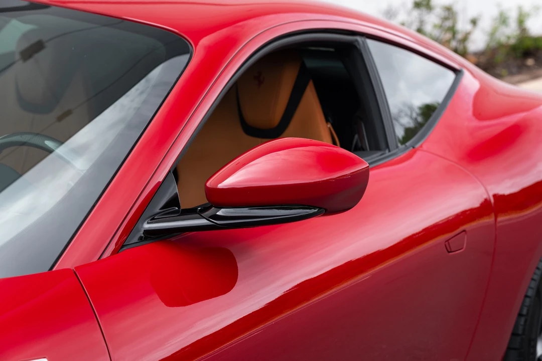 2022 Ferrari Roma - Image 28 of 31