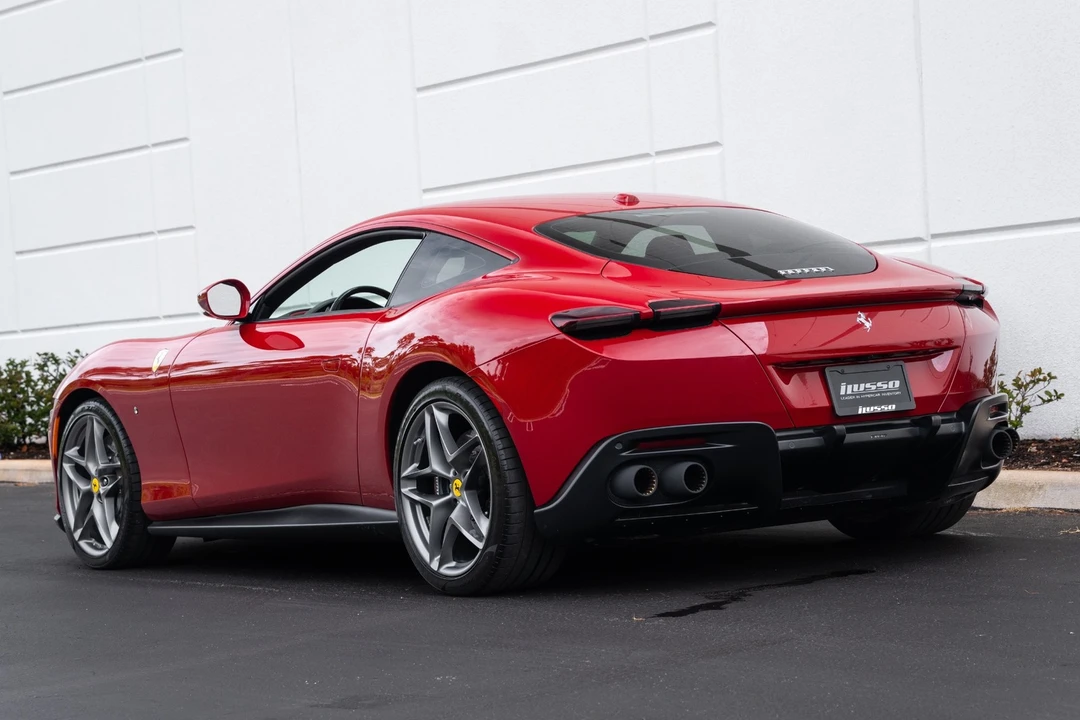 2022 Ferrari Roma - Image 30 of 31