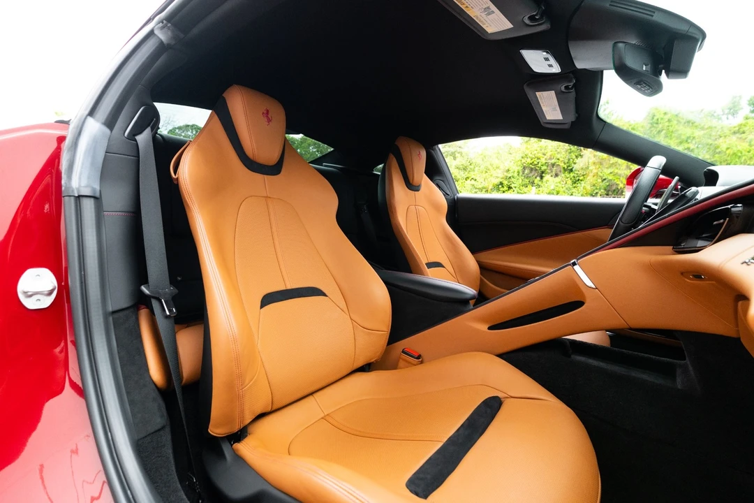 2022 Ferrari Roma - Image 7 of 31