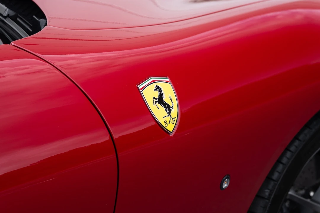 2022 Ferrari Roma - Image 13 of 31