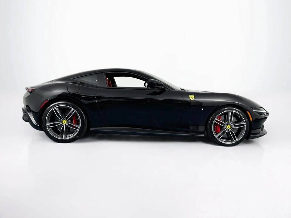 2022 Ferrari Roma - Image 4 of 31