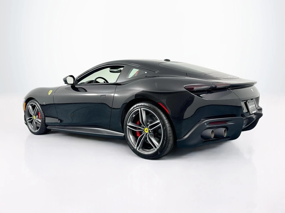 2022 Ferrari Roma - Image 11 of 31