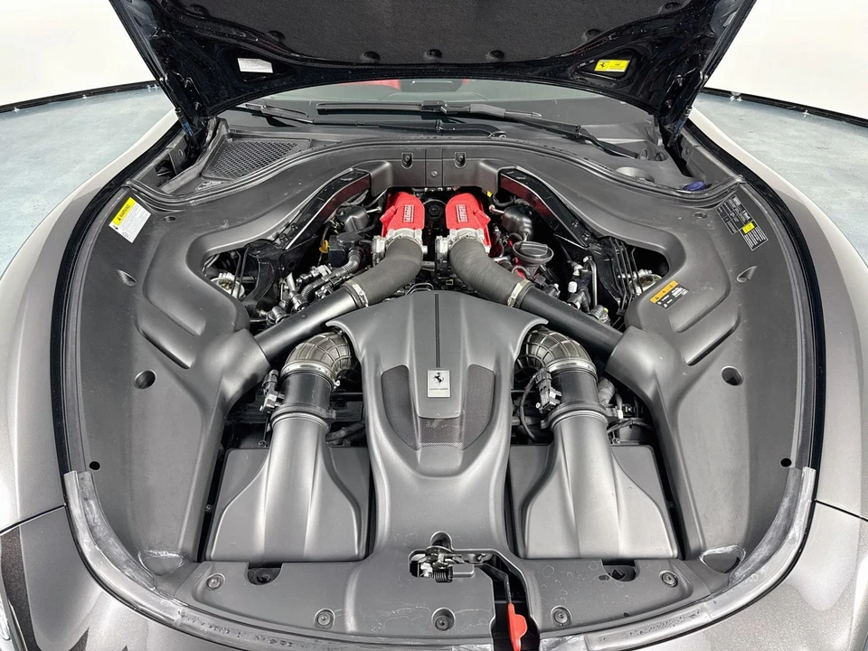 2022 Ferrari Roma - Image 31 of 31