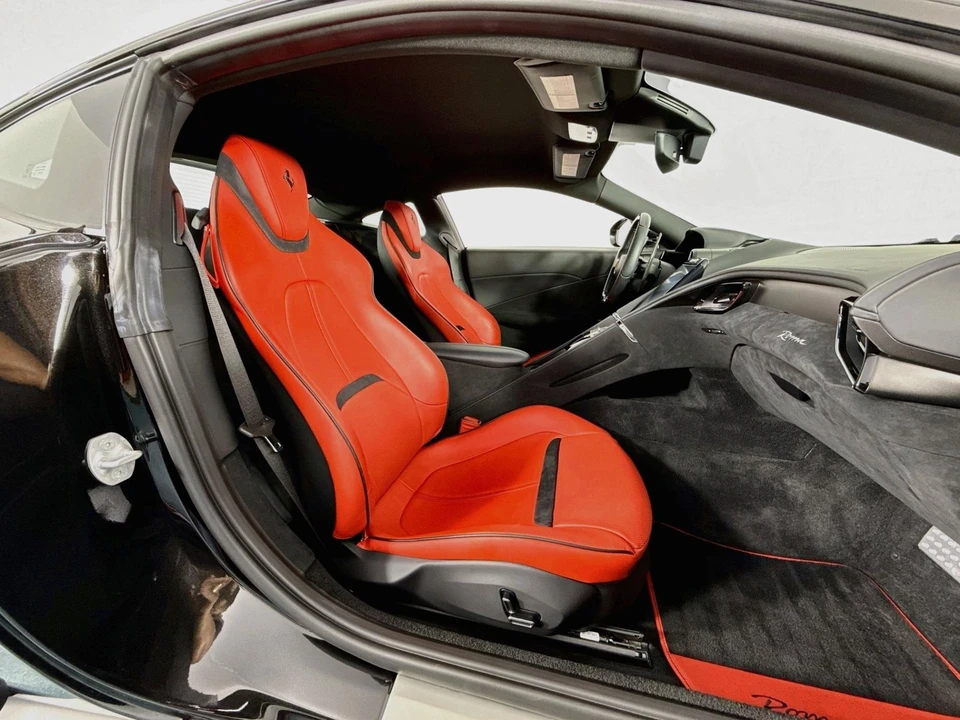 2022 Ferrari Roma - Image 7 of 31