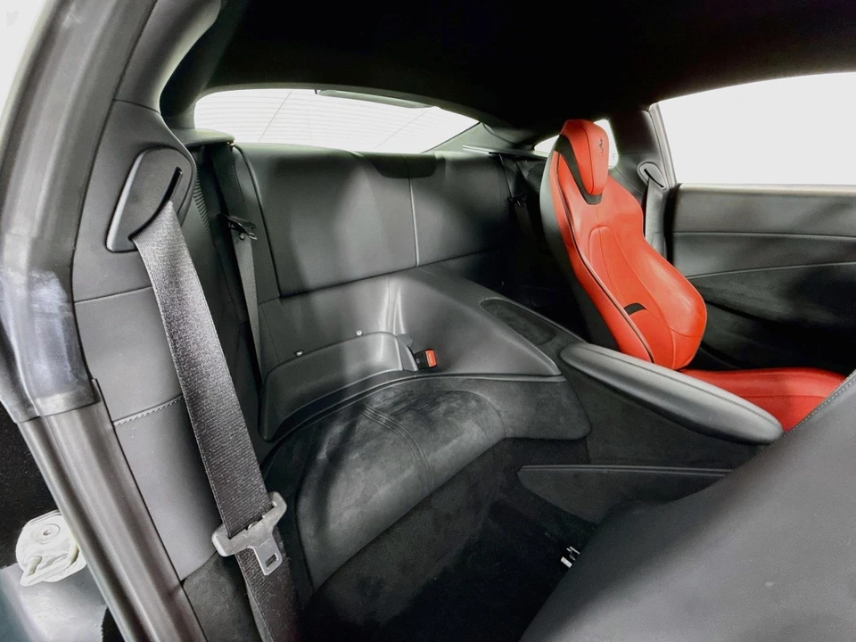 2022 Ferrari Roma - Image 30 of 31
