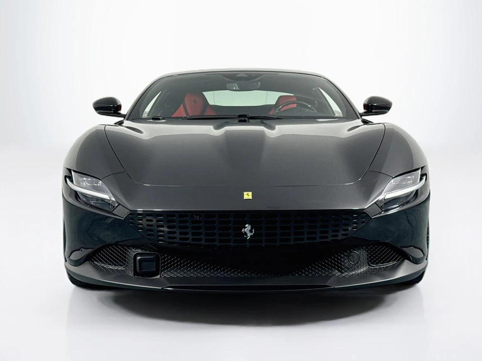 2022 Ferrari Roma - Image 2 of 31