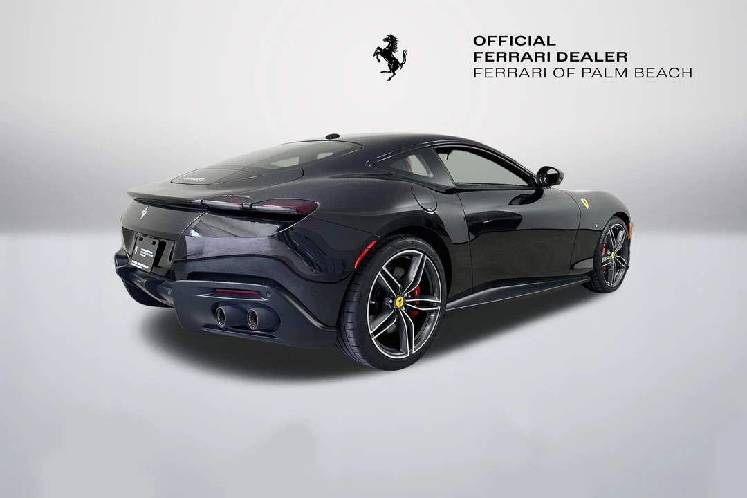 2022 Ferrari Roma - Image 7 of 31