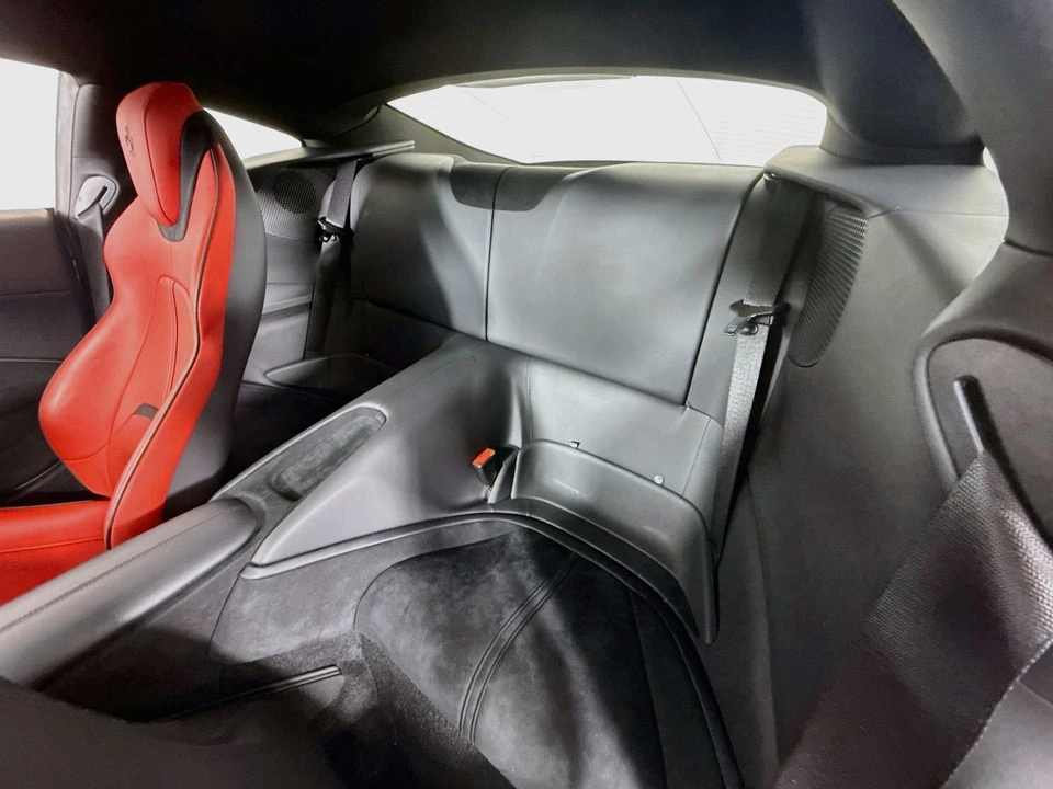 2022 Ferrari Roma - Image 19 of 31