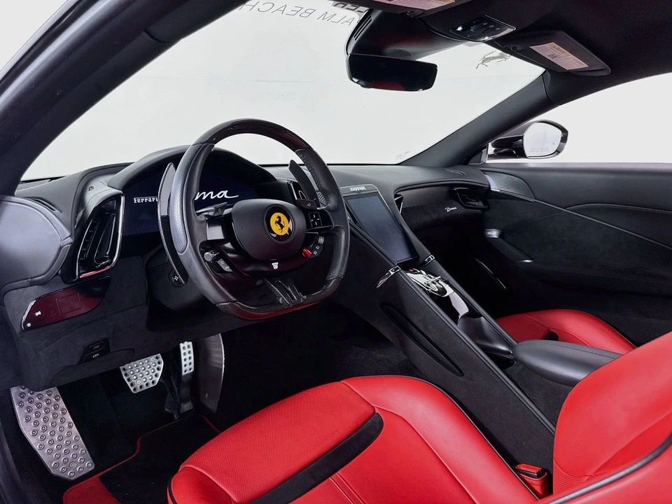 2022 Ferrari Roma - Image 20 of 31
