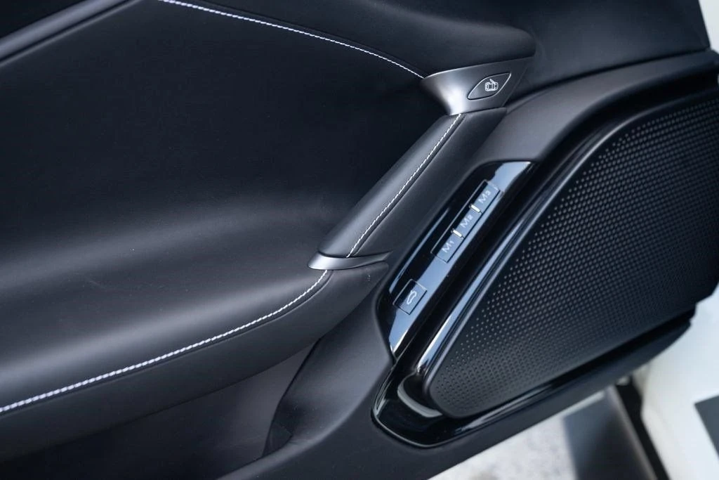 2022 Ferrari Roma - Image 27 of 31