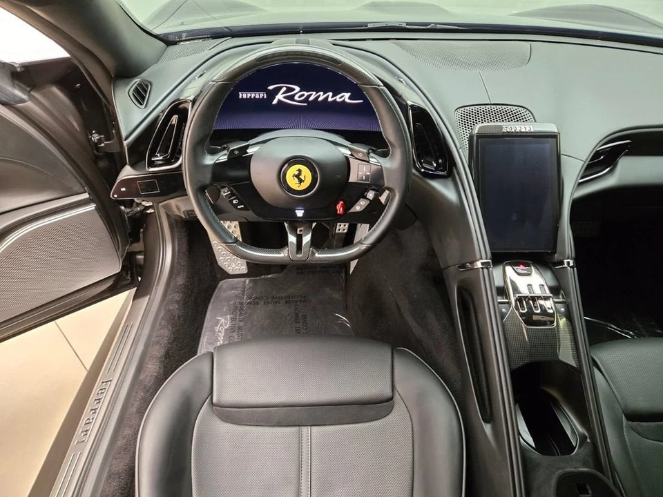 2022 Ferrari Roma - Image 21 of 31