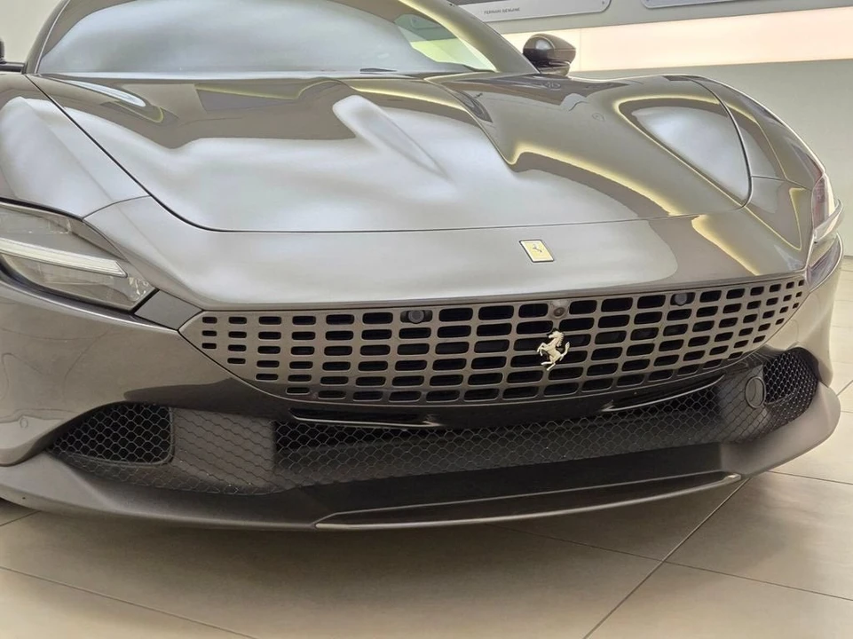 2022 Ferrari Roma - Image 4 of 31