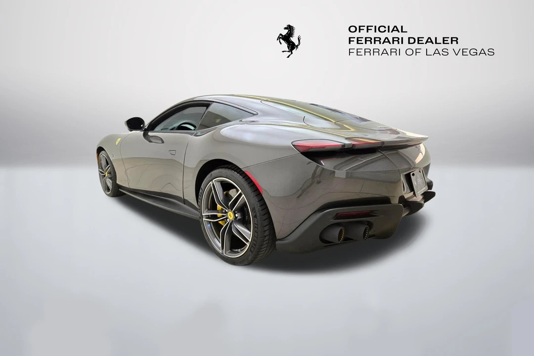 2022 Ferrari Roma - Image 11 of 31