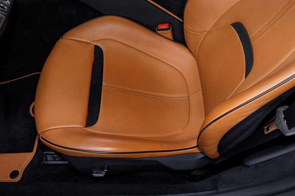 2022 Ferrari Roma - Image 29 of 31