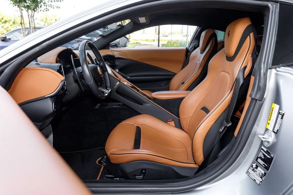 2022 Ferrari Roma - Image 21 of 31