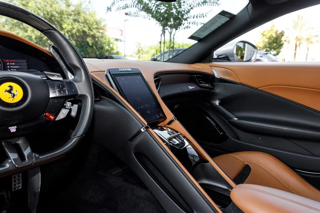 2022 Ferrari Roma - Image 27 of 31