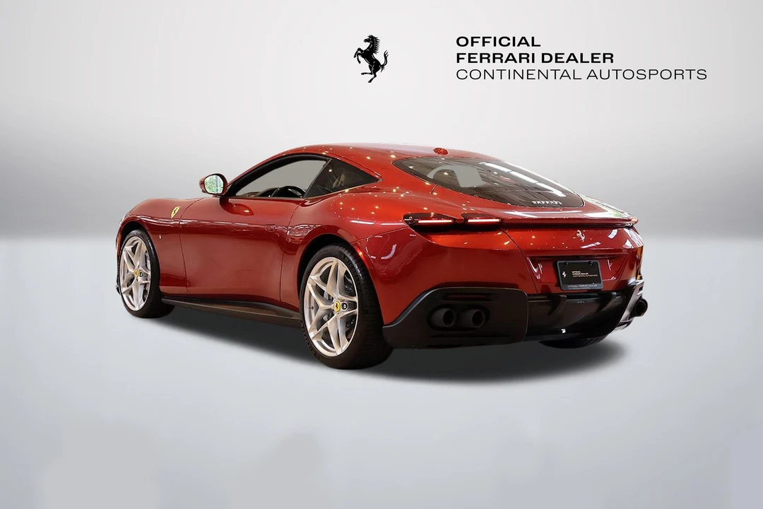 2022 Ferrari Roma - Image 2 of 31