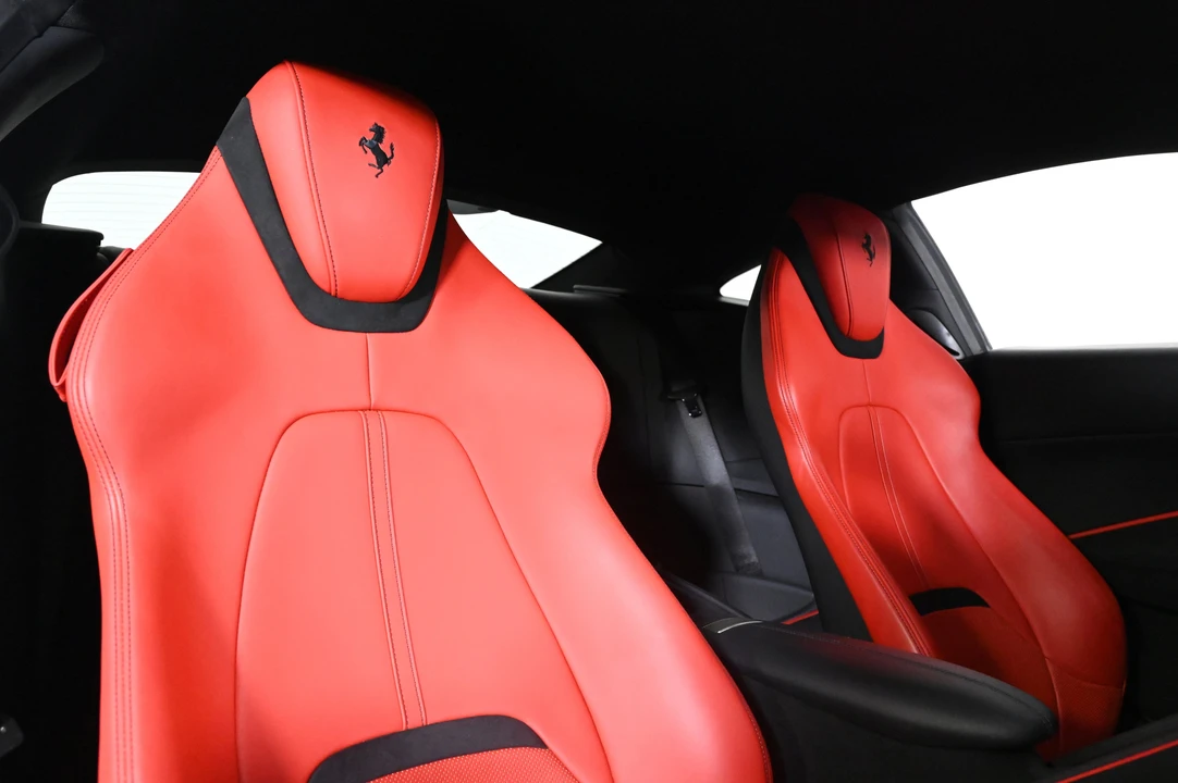 2022 Ferrari Roma - Image 4 of 30