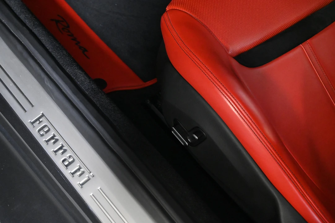 2022 Ferrari Roma - Image 21 of 30