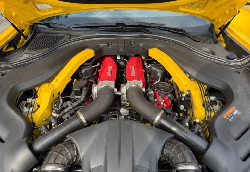 2022 Ferrari Roma - Image 8 of 10
