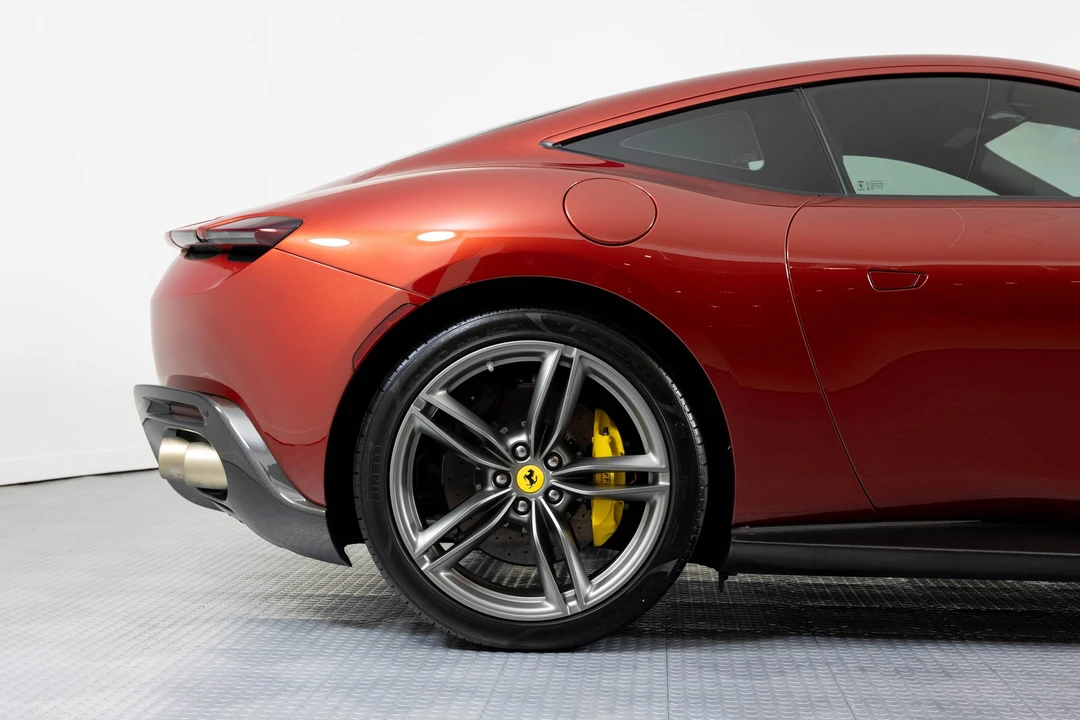2022 Ferrari Roma - Image 10 of 21