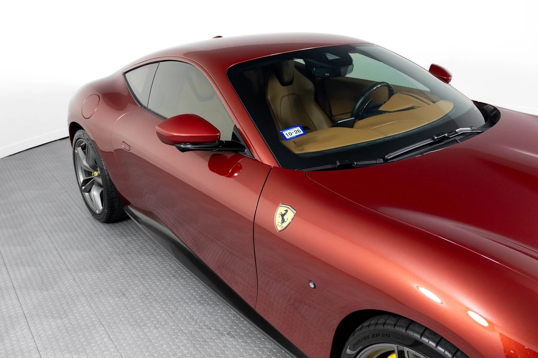 2022 Ferrari Roma - Image 15 of 21