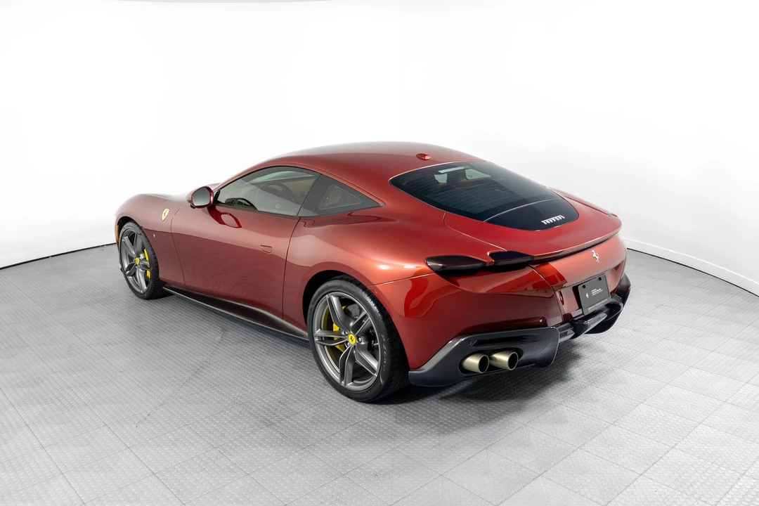 2022 Ferrari Roma - Image 7 of 21