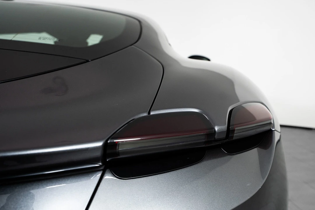 2022 Ferrari Roma - Image 22 of 31