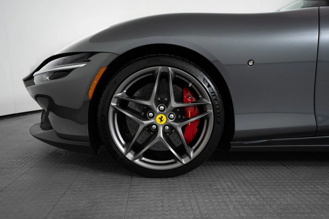 2022 Ferrari Roma - Image 8 of 31
