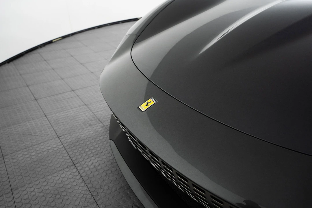 2022 Ferrari Roma - Image 9 of 31