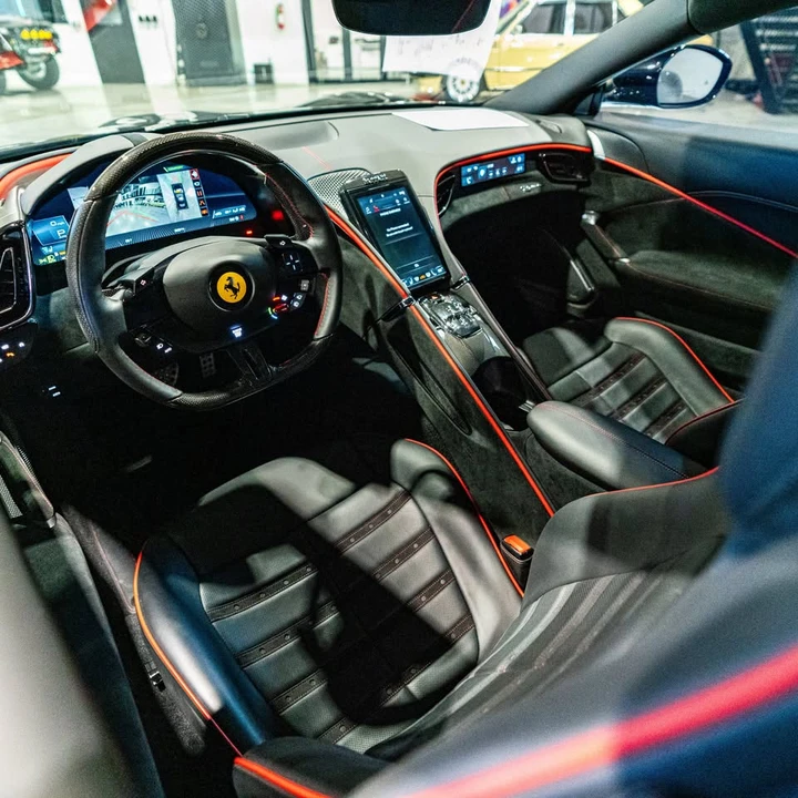 2022 Ferrari Roma - Image 15 of 20