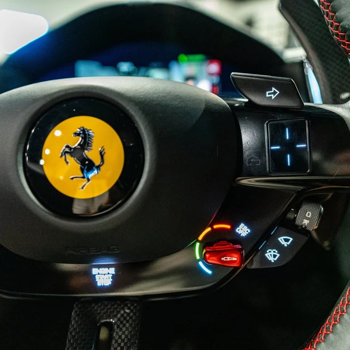 2022 Ferrari Roma - Image 17 of 20