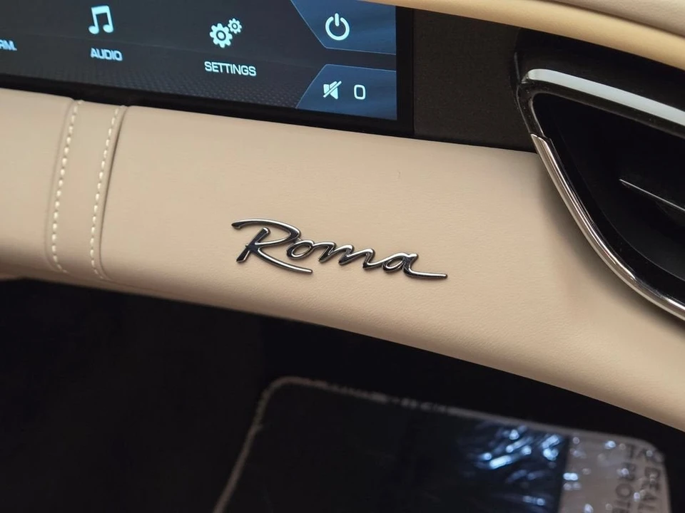 2022 Ferrari Roma - Image 26 of 31