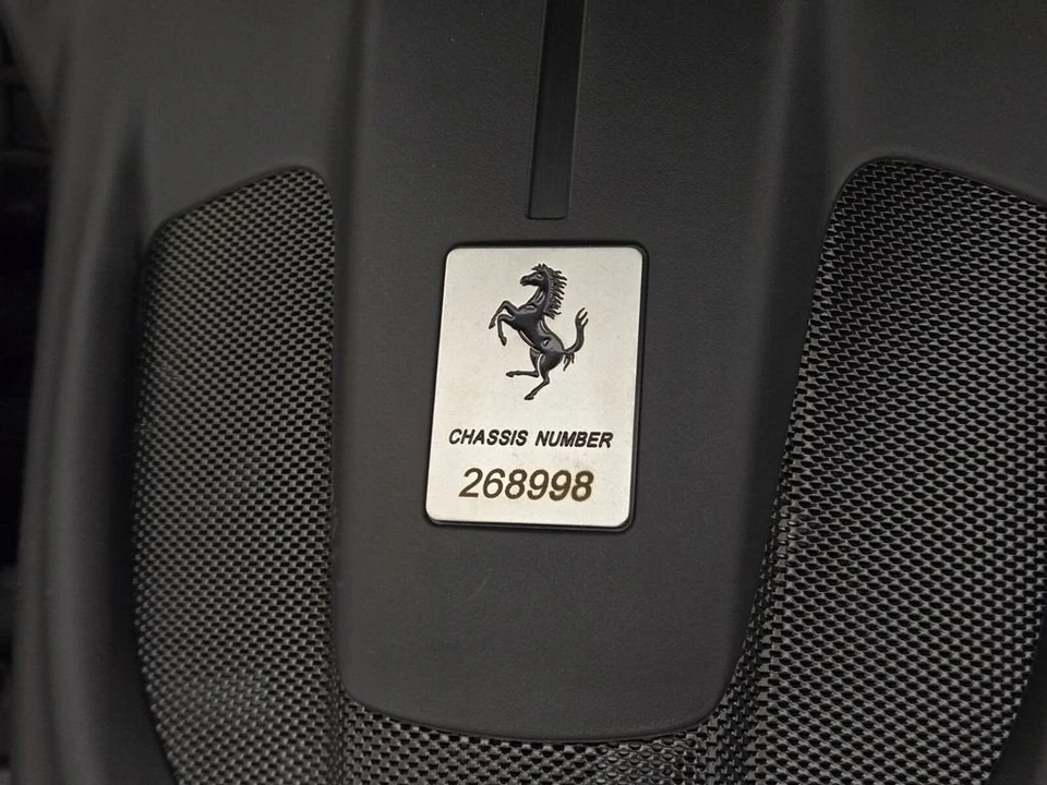 2022 Ferrari Roma - Image 29 of 31